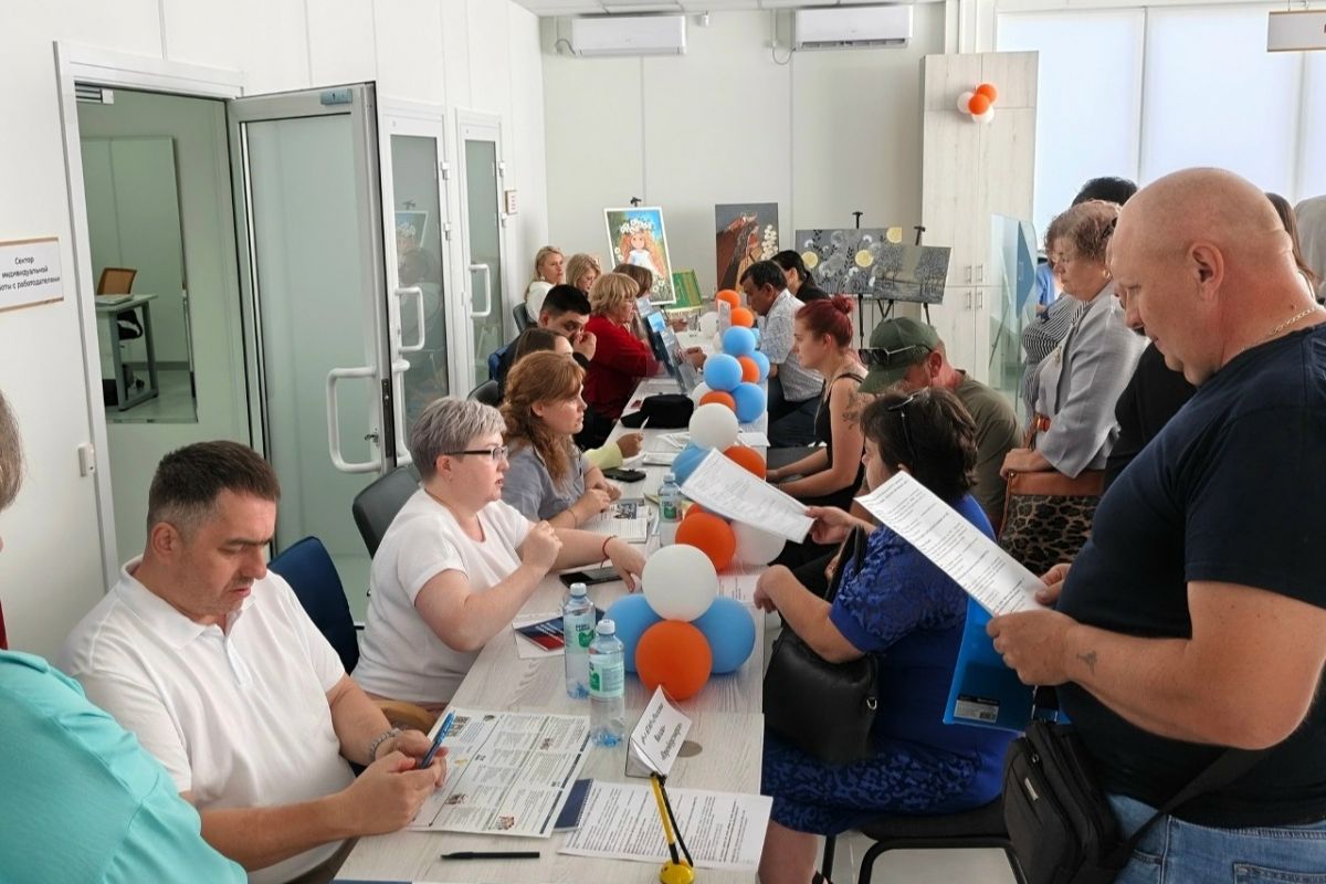 В Оренбуржье подвели итоги Всероссийской ярмарки трудоустройства «Работа России»