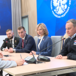 «Единая Россия» передала в Центризбирком документы для регистрации списка кандидатов на выборы в Госдуму