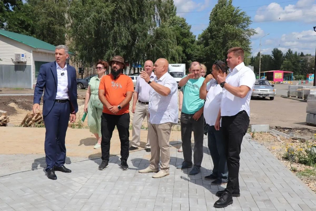 По народной программе партии в Уварове благоустраивается территория рядом с ДК «Дружба»