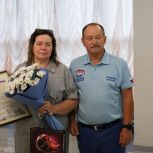 Сергей Галкин вручил награду фельдшеру ФАПа села Каменское