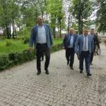 Депутат Государственной Думы Николай Валуев посетил новозыбковский парк