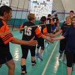В Нязепетровске стартовали «Турниры вечерней лиги» по волейболу