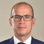 Александр Бречалов поздравил жителей республики с Днем России