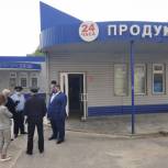 Единороссы в Сургуте провели рейд по выявлению незаконной торговли алкогольной и табачной продукции