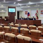 Единороссы Курской областной Думы выступили в поддержку 26 важных законопроектов и нормативных правовых актов