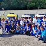 Активисты партии поздравляют медиков с профессиональным праздником на Ставрополье