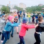 В сквере Колющенко состоялся детский праздник, организованный реабилитационным центром «Здоровье» при поддержки Советского местного отделения «Единой России»