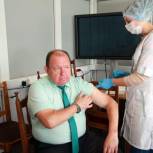 В Новосибирской области депутаты «Единой России» приняли участие в вакцинации от COVID-19