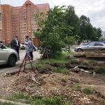 Одинцовские партийцы взяли на контроль проблему подтопления парковки в Горках-10