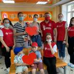 Во всемирный день донора смоленские волонтеры сдали кровь для коронавирусных больных