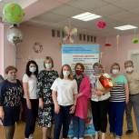 Екатерина Реутова поздравила коллектив центра «Надежда» с днем социального работника