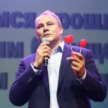 Петр Толстой поздравил работников социальной службы в ДК «Капотня»