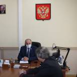 Николай Говорин взял на контроль обращения граждан