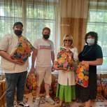 Единороссы и молодогвардейцы Сергиева Посада поздравили медработников с профессиональным праздником