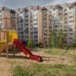 Депутат Саратовской городской Думы Александр Бондаренко установил детскую площадку