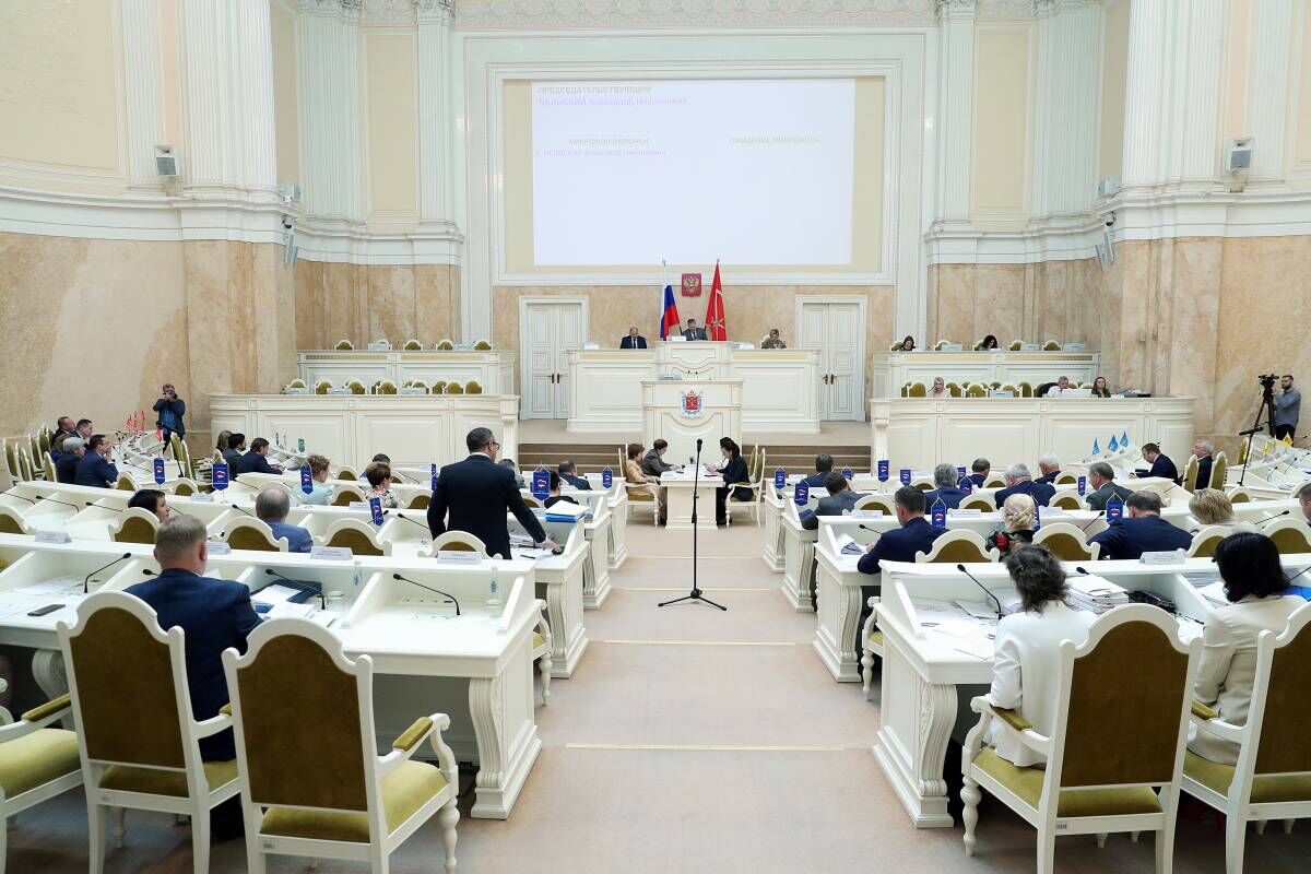 Жилищная реновация должна учитывать интересы горожан»: петербургский  парламент принял в первом чтении законопроект о комплексном развитии  территорий