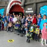 Особенные дети посмотрели представление в дельфинарии Екатеринбурга