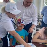 Артём Бичаев посетил детей, прибывших из ДНР