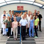 «Единая Россия» поздравляет медиков с профессиональным праздником