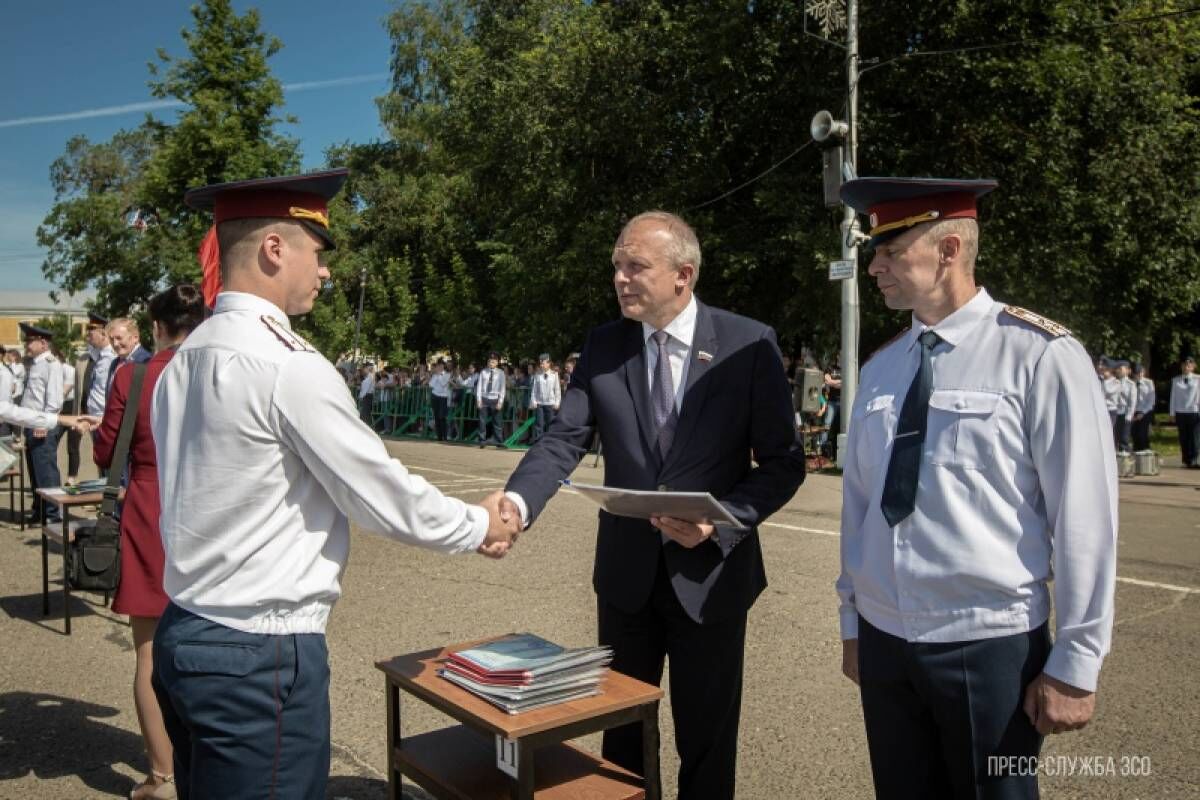 192 молодых лейтенанта ВИПЭ ФСИН получили дипломы в торжественной обстановке