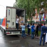 «Единая Россия» направила из Кузбасса в Горловку грузовик с гуманитарной помощью