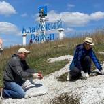«Единая Россия» отреставрировала знак на въезде в один из районов Иркутской области