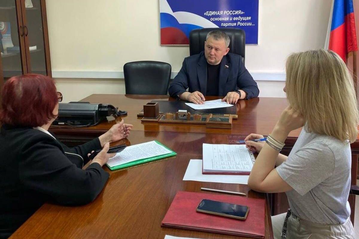 Вячеслав Дамдинцурунов оперативно решил вопрос с  футбольным  полем для детей