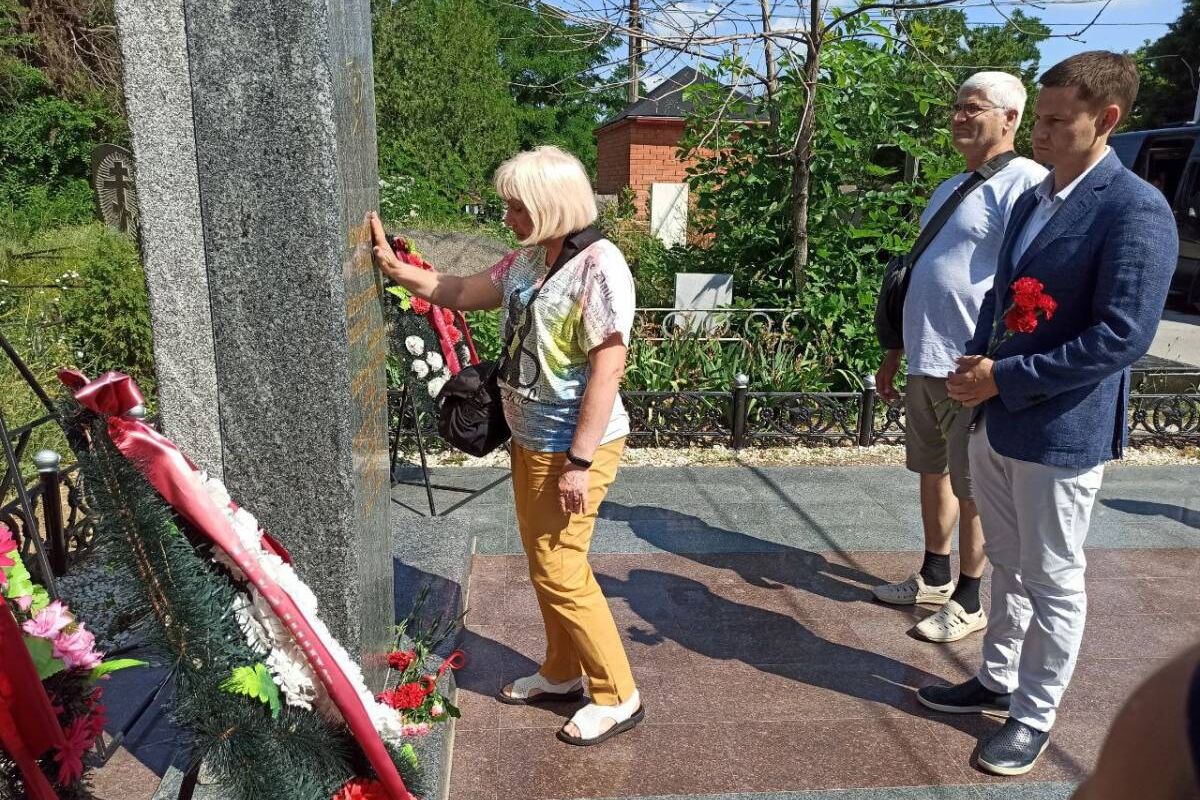 Внучка пропавшего без вести красноармейца нашла его могилу в Волгограде  спустя 81 год