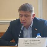 Антон Красноштанов – о новом законопроекте «Об образовании»: Необходимо снижать бюрократическую нагрузку на учителей