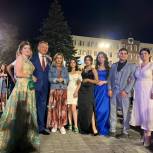 Елена Бондаренко: Более десяти тысяч ставропольских выпускников празднуют окончание школы