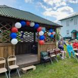 В Яшкино открыли беседку, построенную на грант «Единой России»