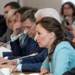 Анна Кузнецова: Таможенные службы поддерживают предложения «Единой России» по упрощению доставки гуманитарных грузов на Донбасс