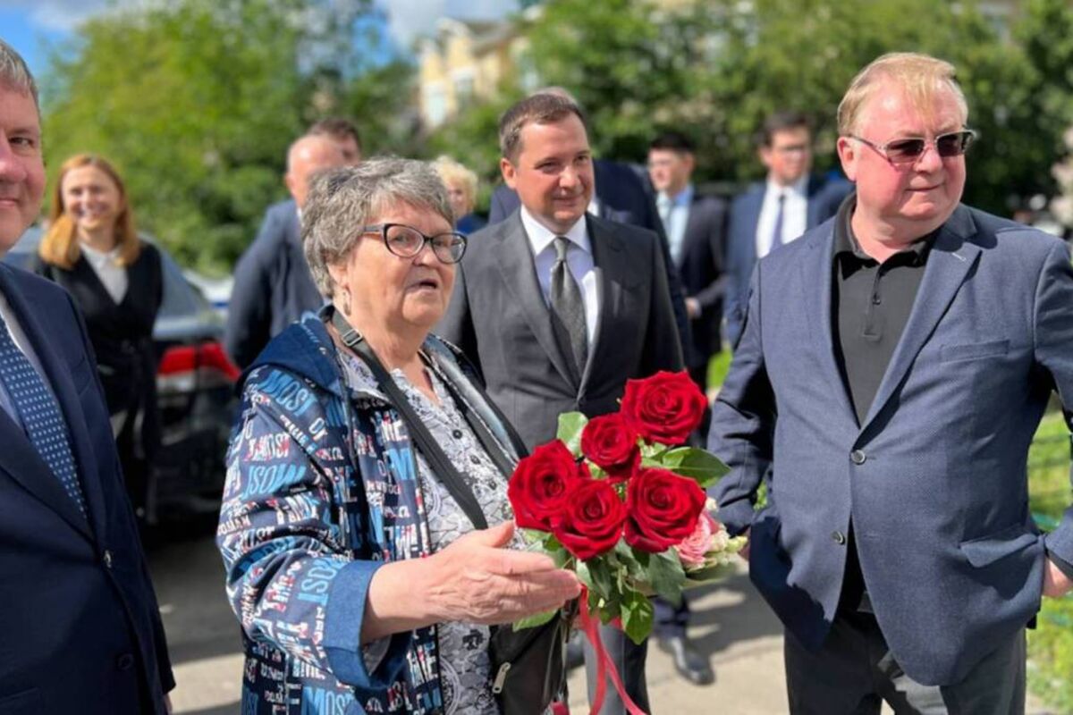 Сергей Степашин и Александр Цыбульский наградили руководителя ТСЖ «МЖК  Соломбала» знаком отличия «Знак качества ЖКХ»