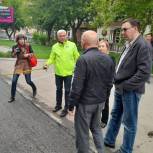 Виталий Крупин проверил ход ремонта дорог в Сухом Логу