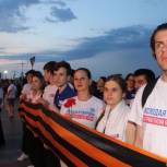 «Молодогвардейцы» возложили цветы к памятнику Ушакову в Ростове-на-Дону