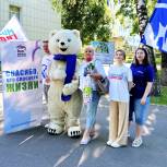 Депутаты и активисты «Единой России» поздравили с наступающим праздником медработников по всей стране