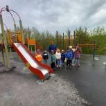 В Таштаголе открыли новую детскую площадку