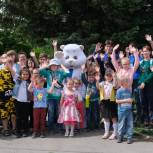 Игорь Кобзев в День защиты детей посетил пациентов двух детских больниц