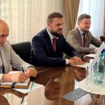«Единая Россия» налаживает сотрудничество с Народной Демократической партией Таджикистана