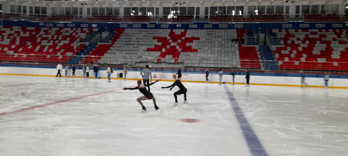 Огарева арена. Огарев Арена Саранск. Огарев Арена Саранск каток. Культурно спортивный комплекс спорт мастер класс. Вмещаемлсть Огарев Арена.