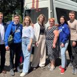 Молодогвардейцы Югры доставили на Донбасс спортинвентарь для школьников