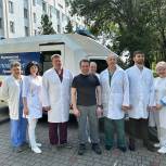 «Единая Россия»: Через медицинскую миссию партии в новых регионах прошли 2 тысячи волонтёров