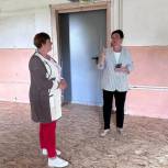 Ирина Колесникова осмотрела ход ремонта Домов культуры в Гагаринском районе