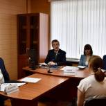 Василий Кравцов и Мария Усова вместе с депутатом Госдумы отвечали на вопросы ртищевцев
