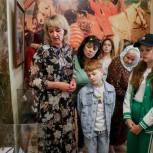 Матери, жёны, родные и близкие участников СВО побывали на экскурсии в Чернянском районе