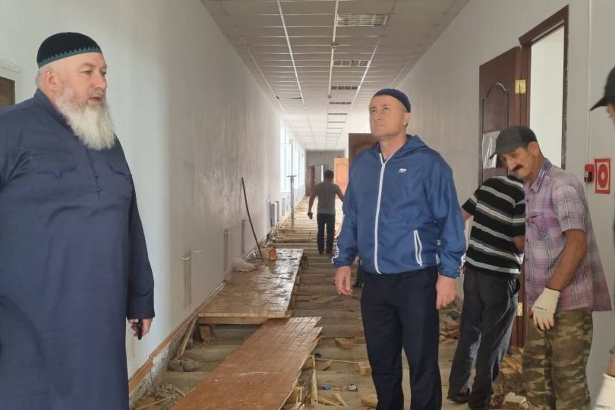 Общественники и партийцы «Единой России» продолжают мониторинг капремонта и строительства школ в Чеченской Республике
