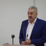 Леонид Черкесов поздравил с наступающим Днем медика сотрудников Республиканского онкодиспансера