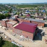 Реконструкция здания Каслинской школы №25 выполнена на 64%