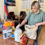 Депутат «Единой России» оказала помощь семье, пострадавшей от пожара