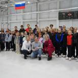 Дети военнослужащих встретились с двукратным олимпийским чемпионом Евгением Плющенко и чемпионом Европы Натальей Русаковой